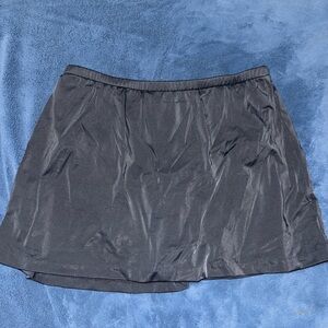 Maxine of Hollywood Women’s Solid Black Swim Skirt Size 14